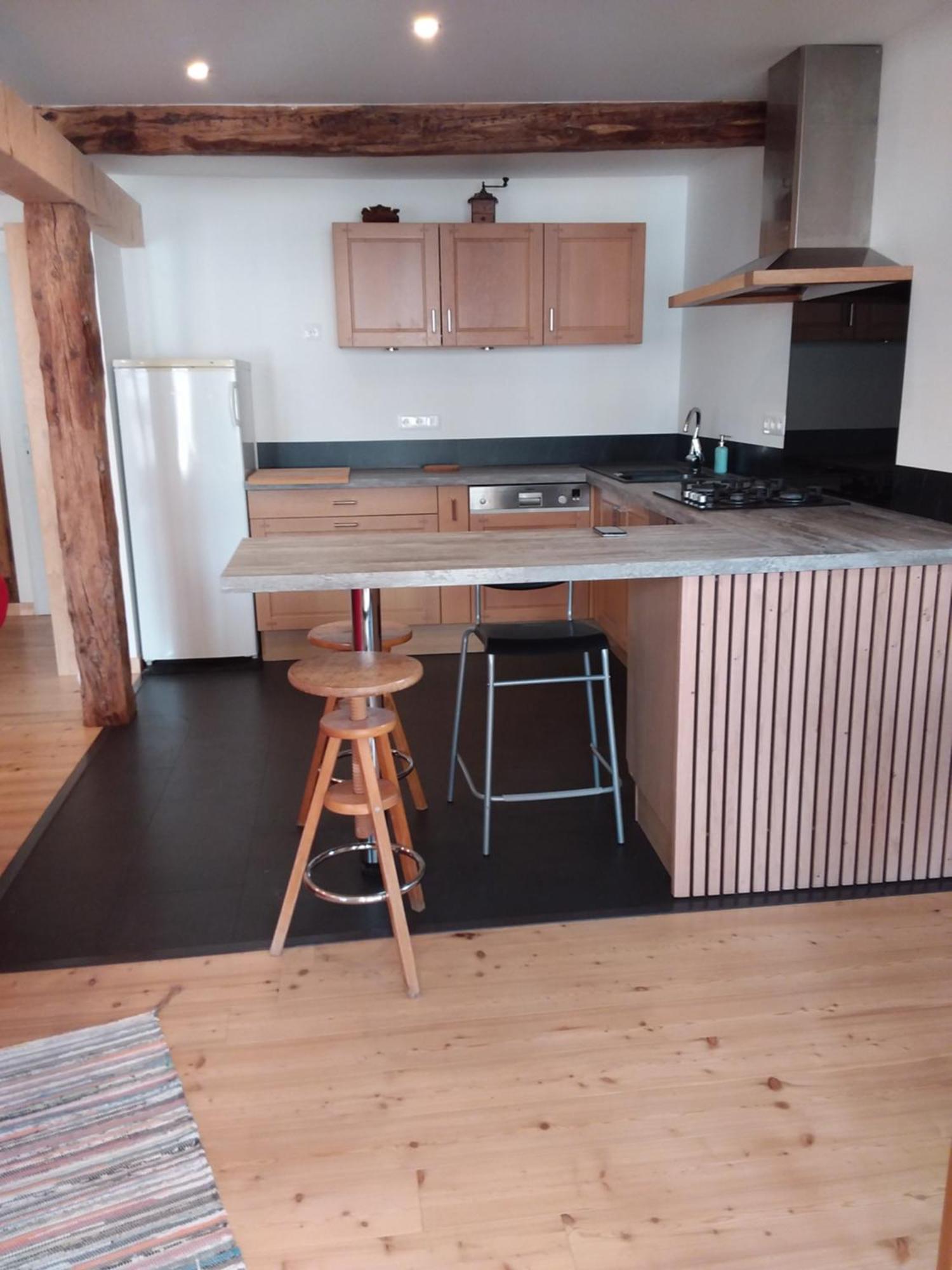 Appartement Dans Maison De Village Crots Esterno foto