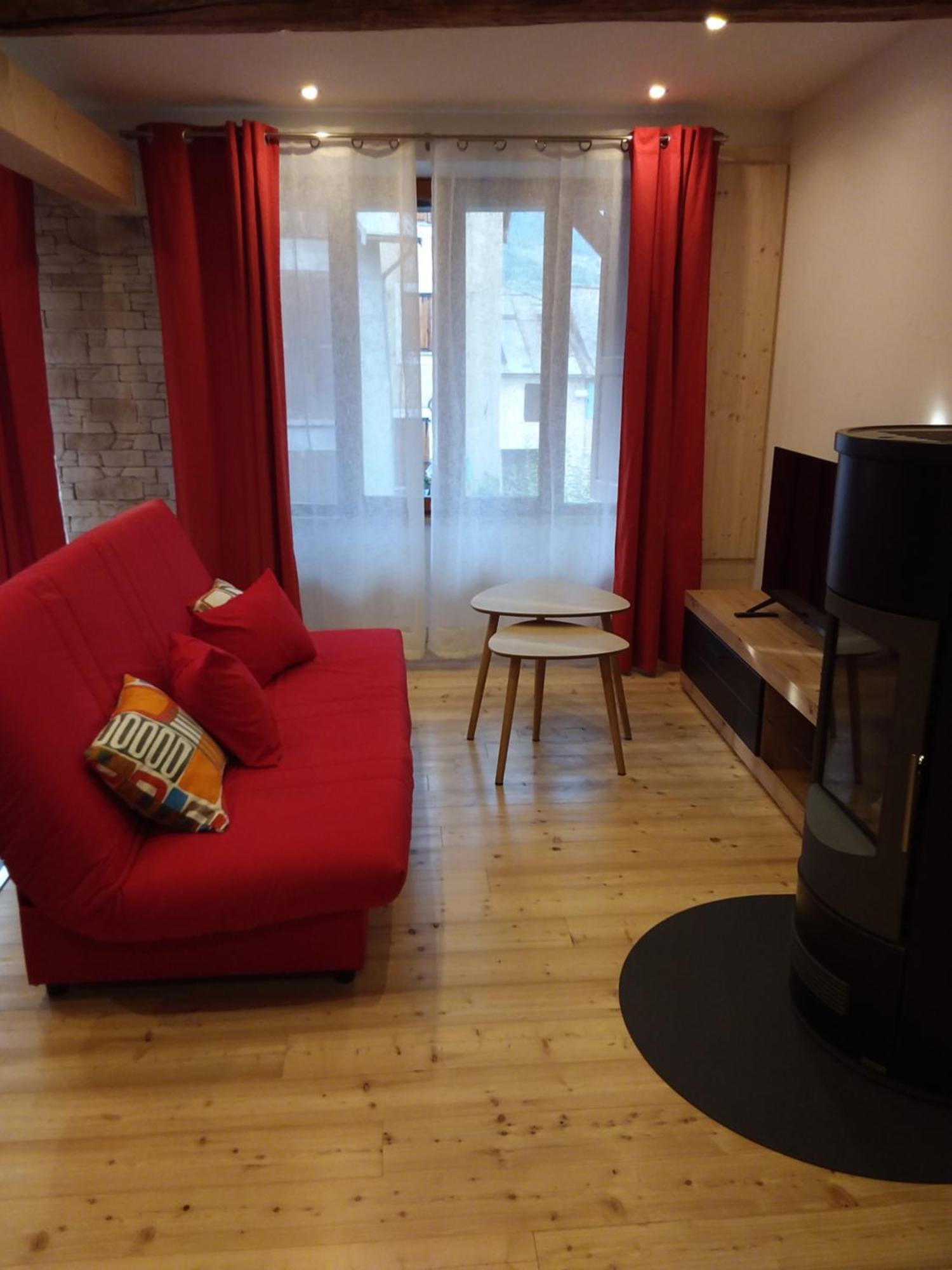 Appartement Dans Maison De Village Crots Esterno foto